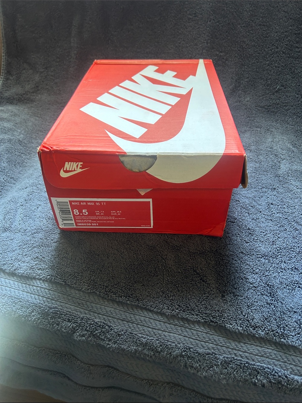 Nike Air Max 95 TT Womens Sneakers in Gray with Orange Accents - Picture 5 of 6